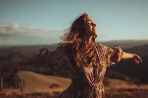 Seven Dreamy Free Joys Around Us: Rediscovering The Simple Magic In Every Ordinary Day