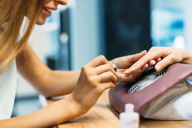 Manicura de Boda: 10 Ideas Elegantes para Lucir en tu Próxima Celebración