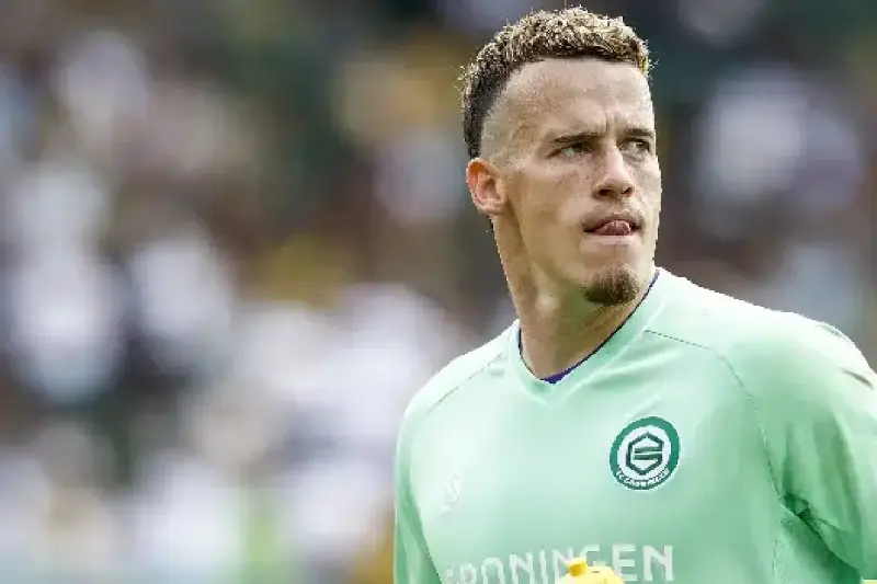 Un grande del fútbol neerlandés se interesa por Etienne Vaessen