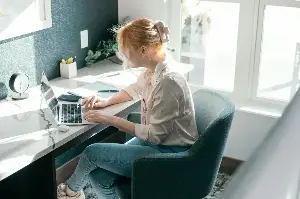 Harnessing Your Biological Clock: Secrets To Crafting A Workday That Matches Your Rhythms