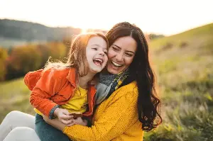 Building Bridges of Trust: Proven Methods to Deepen the Emotional Connection Between Parents and Children