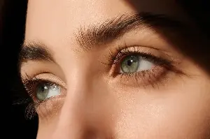 From Classic To Bold: Must-Try Eyeshadow Trends For A Striking, Modern Style