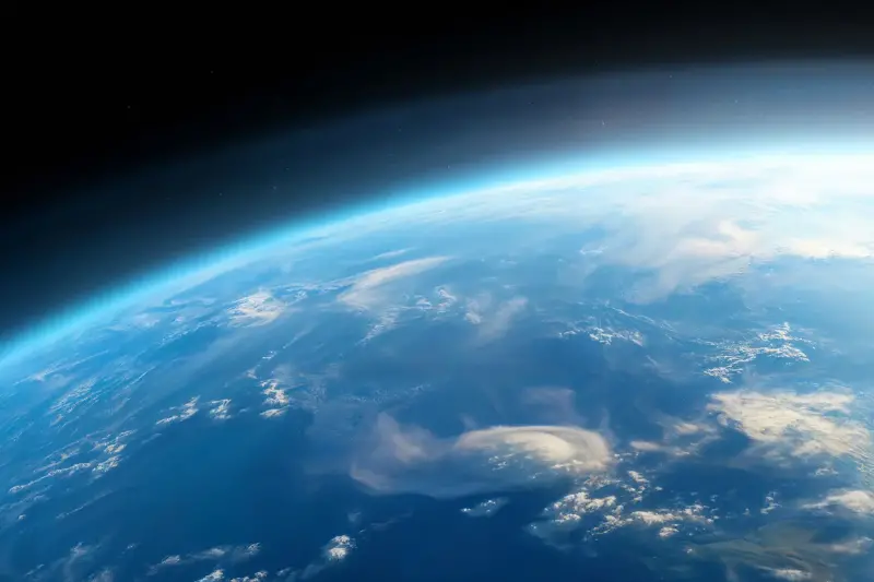 La Terre Vue Depuis L’Univers : 10 Faits Fascinants Sur Notre Planète Bleue Qui Vous Surprendront