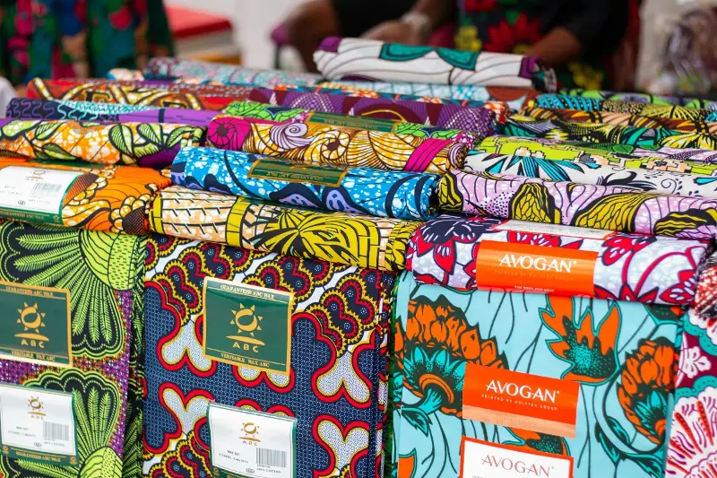 Estampas Africanas: Designers Criando Novas Narrativas Modernas