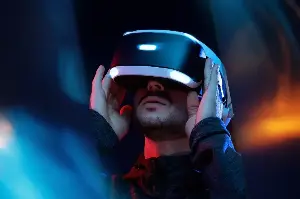 Beyond Gaming: How Virtual Reality Technology Is Transforming Modern Education and Our Daily Creative Experiences