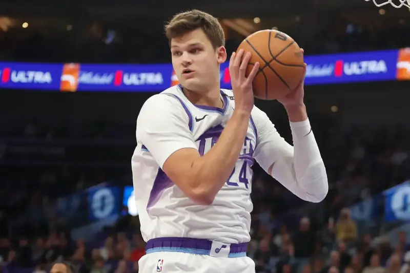 Lakers Stun NBA With Blockbuster Move, Ushering In A Bold New Era After LeBron