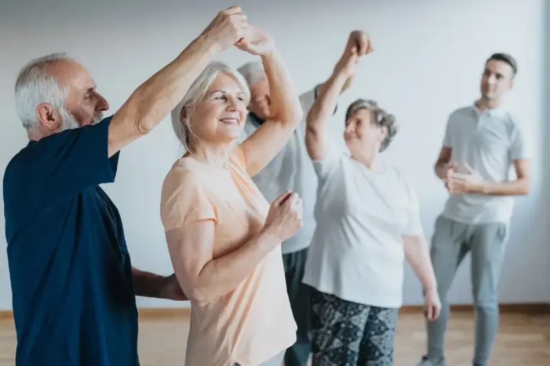 Danza en la Tercera Edad: Un Refugio Contra la Soledad y la Brecha Digital