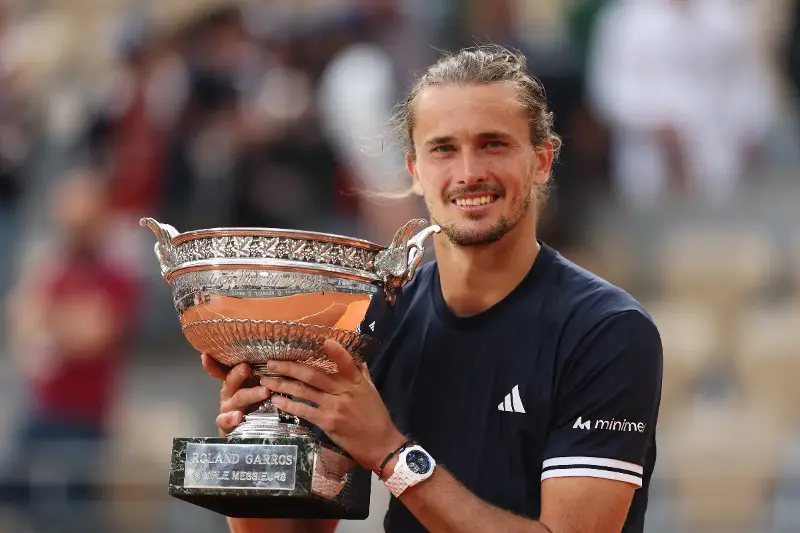 Alexander Zverev Makes Grand Slam History With Hard-Fought Victory Over Spirited Cobolli