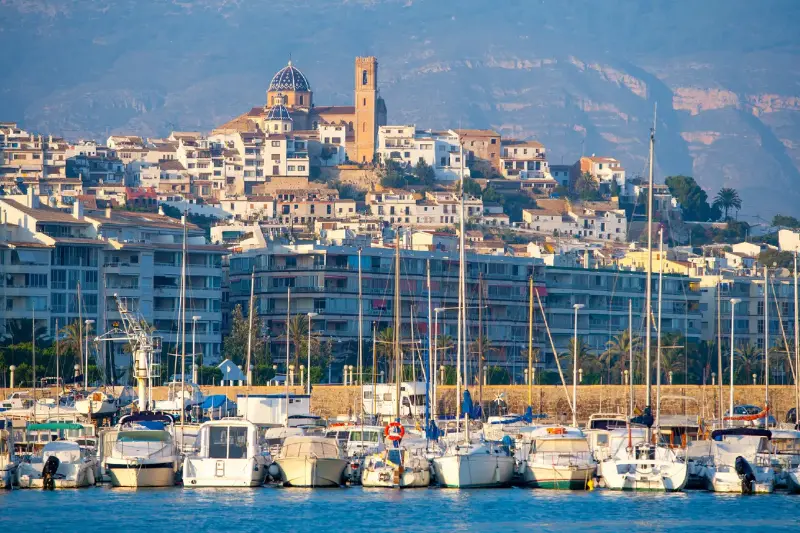 Altea, la “Santorini española” que debes conocer este verano