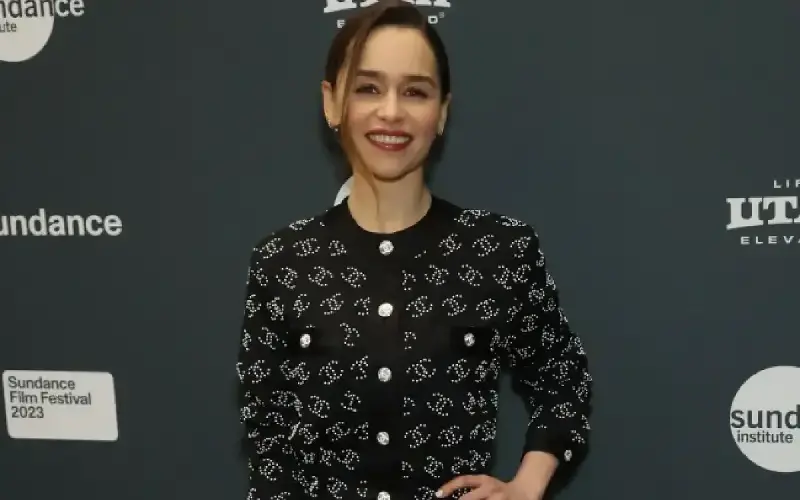 Emilia Clarke solía sentirse 'atrapada' por el éxito de Game Of Thrones