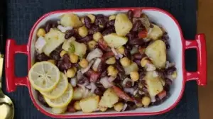 Chickpea and Rajma Salad Recipe: High Protein Balanced Lunch Idea for Healthy Eating and Weight Management