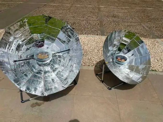 Experto demuestra la viabilidad de la cocina solar como "alternativa sostenible"