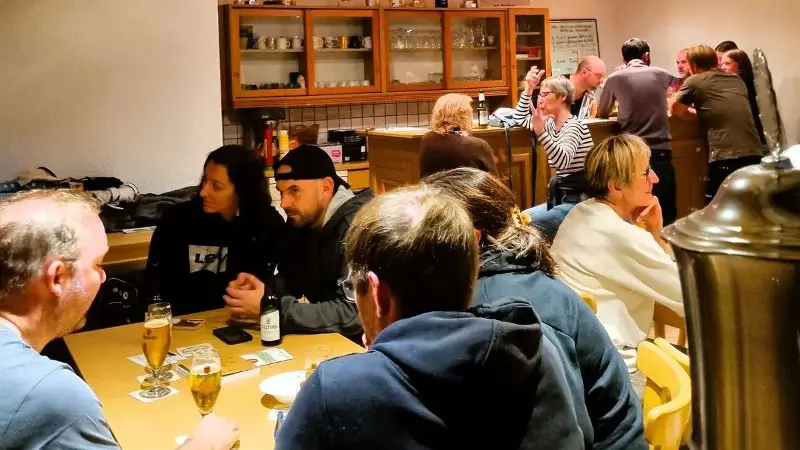 Idee mit Dorfkneipe funktioniert – Initiatoren setzen Klön- und Spielabend nach Testphase fort