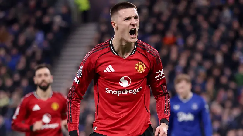 Sustitutos y entrenador