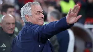Jose Mourinho could cost Real Madrid €15m as coach delays Benfica release clause trigger