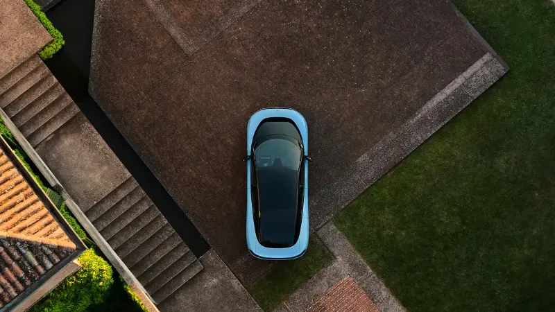 Ferrari Luce EV