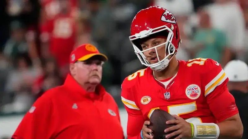 Chiefs quarterback Patrick Mahomes and head coach Andy Reid