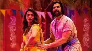 Akshara Singh says Akshay Kumar continued to shoot Ghis Ghis Ghis song despite having 104 degree fever