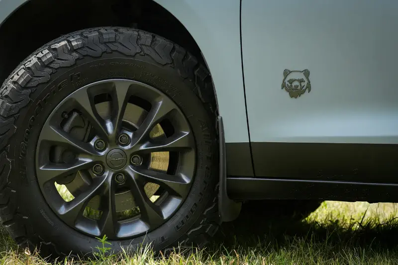 The Chrysler Pacifica Grizzly Peak Concept is your family overlanding vehicle 4 Chrysler Pacifica Grizzly Peak Concept