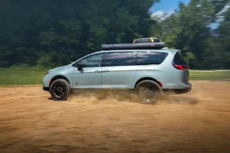 The Chrysler Pacifica Grizzly Peak Concept is your family overlanding vehicle 5 Chrysler Pacifica Grizzly Peak Concept