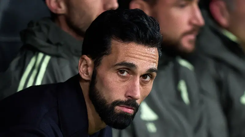 Arbeloa restablece el orden y los resultados