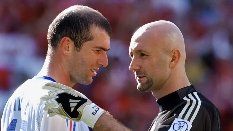 Barthez returns as goalkeeping coach