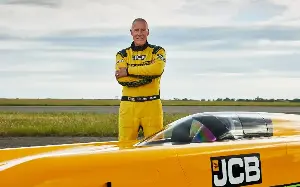 What it’s like to drive at 406mph in the world’s fastest hydrogen car