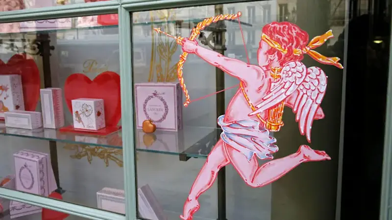 Valentine's Day By Laduree : Illustration In Paris