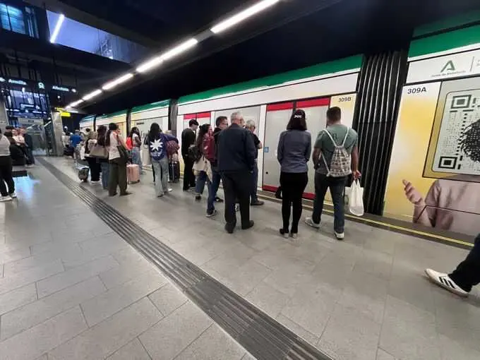 Avanza pide "diálogo" para cerrar el convenio del Metro de Granada tras el desacuerdo con el comité de empresa
