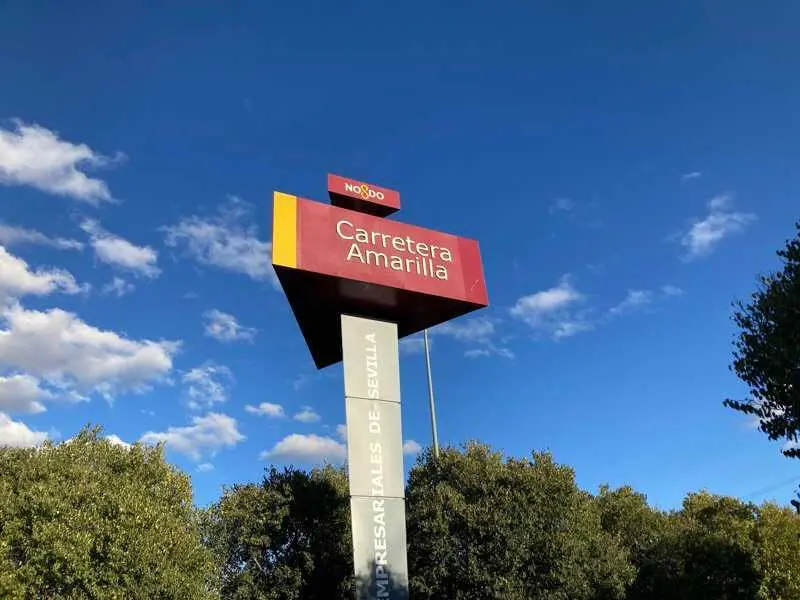 Proyecto de renovación de calzadas en cuatro parques empresariales y de climatización en el Mercado del Arenal