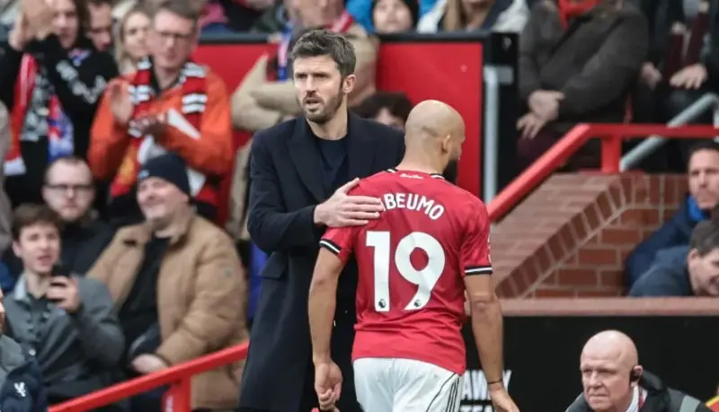 Carrick could use Mbeumo in the center forward position.