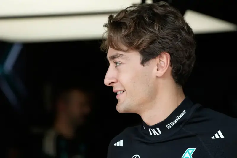 George Russell scoraggiato: “Ritmo pessimo, non riesco a capire perché non sono veloce”
