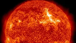 Solar Flare Triggers Atlantic Blackout, Aurora Sightings Expected