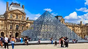 Louvre's Apollo Gallery Reopens, 9 Months After Heist