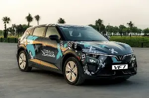 VinFast VF 7: Electric SUV equipped with ADAS and groundbreaking incentive policies at a price of around 700 million VND.