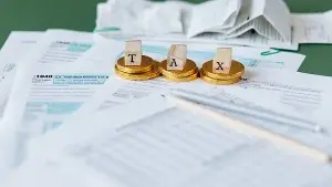 Income tax refund adjustment against old tax demands: What AY 2026-27 taxpayers should know