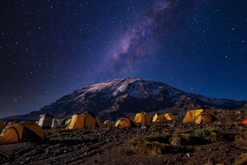 Ruta Machame vs. Ruta Lemosho: comparativa completa para elegir tu ascenso al Kilimanjaro