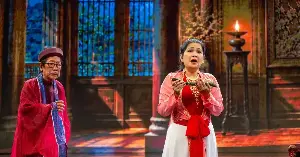 "The Golden Bell Rings Forever" holds a dress rehearsal for the play "The Young Woman of Nam Xuong".