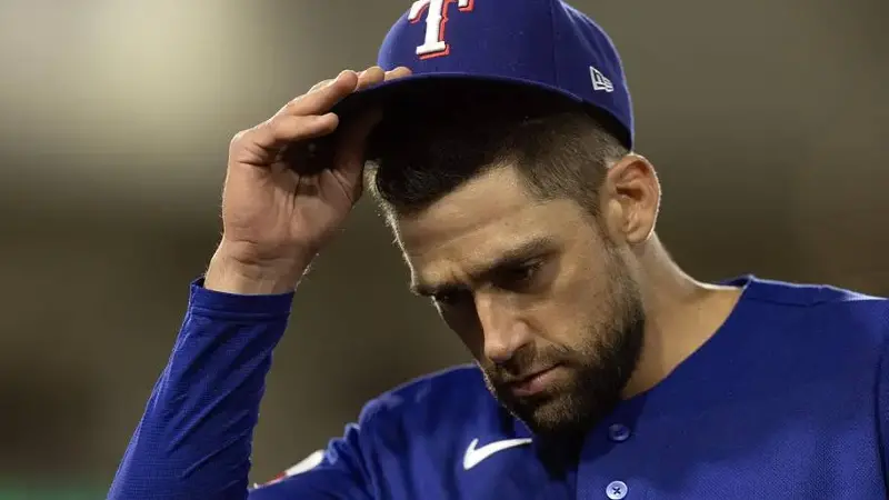 Texas Rangers starting pitcher Nathan Eovaldi