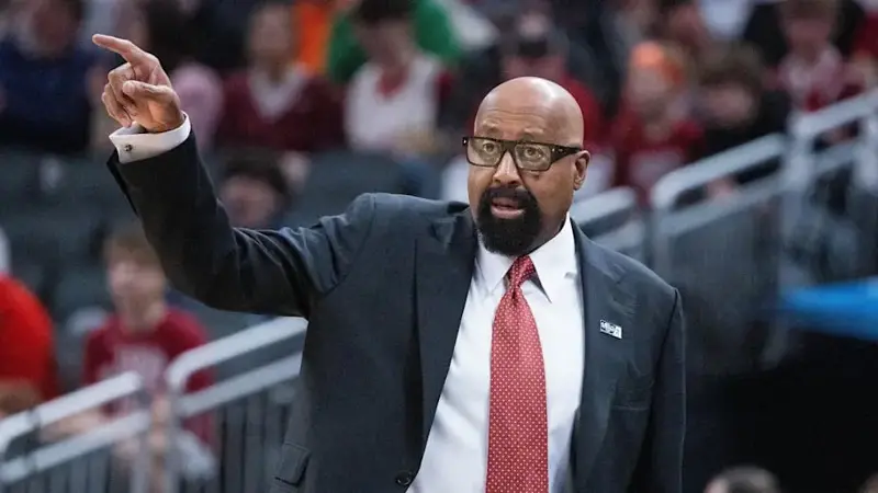 Indiana Hoosiers head coach Mike Woodson