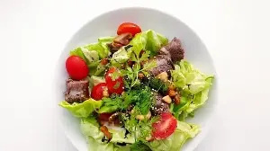 Try these 2 easy Caesar salad recipes for a refreshing meal at home: See step-by-step process