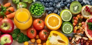 Simultaneously supplementing with vitamins C and D boosts immunity and strengthens bones.