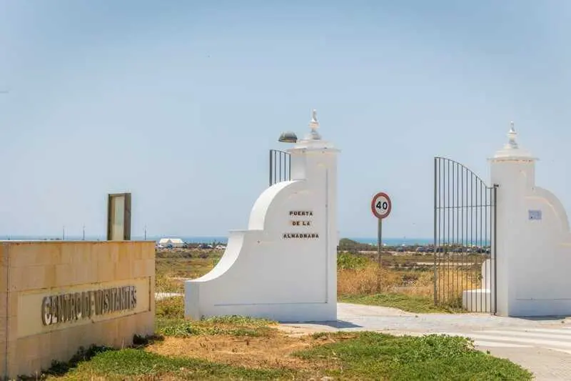 El Ayuntamiento de San Fernando pondrá una nueva zona para autocaravanas en el entorno de la playa de Camposoto