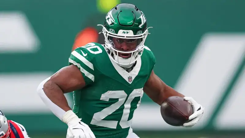 NFL Draft trades, Breece Hall