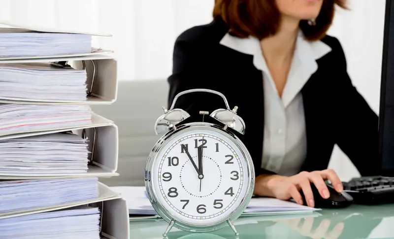 ¿Por qué cuesta tanto volver a la rutina? Las claves para superar el lunes