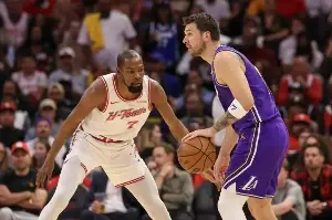 NBA: Luka Doncic, Lakers down Rockets for 7th straight win
