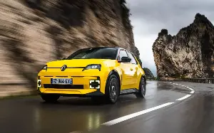 Electric cars cheaper than petrol models for the first time