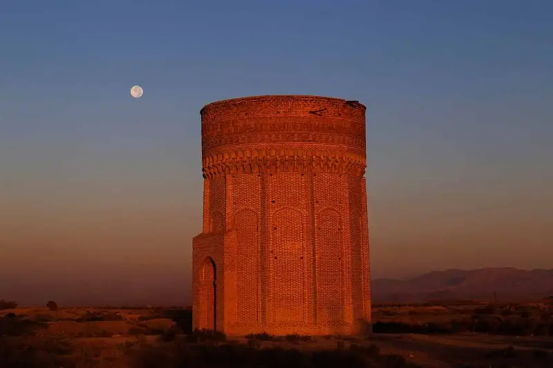 torre Mehmandust