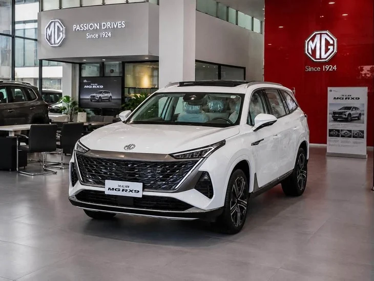 New plug-in hybrid car coming to Vietnam to compete with Hyundai Palisade: Full charge allows for nearly 1,200km of driving range - Image 1.
