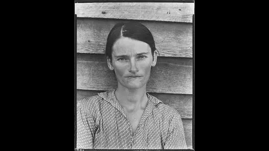Walker Evans’s iconic portrait of the 27-year-old sharecropper Allie Mae Borroughs (1936). (Glenstone Museum)